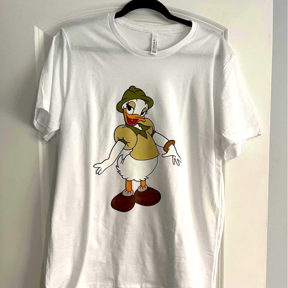 womens daisy tshirt